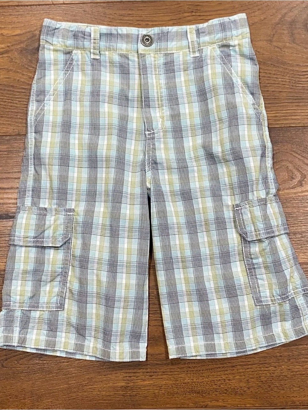 Gymboree Boys’ “Shark Cove” Plaid Cargo Shorts Size 7